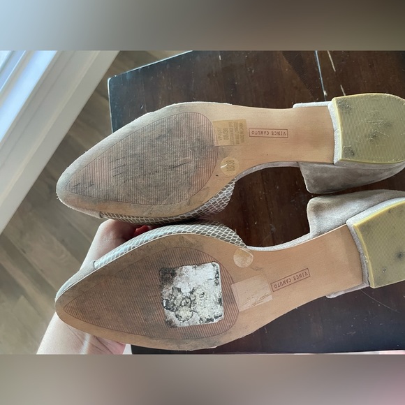Vince Camuto flats - Picture 2 of 4